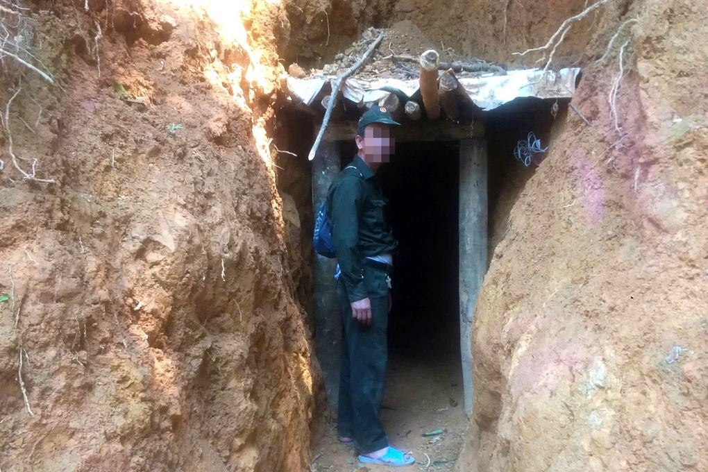 Kiến nghị đánh sập 9 hầm khai thác vàng như địa đạo giữa rừng phòng hộ